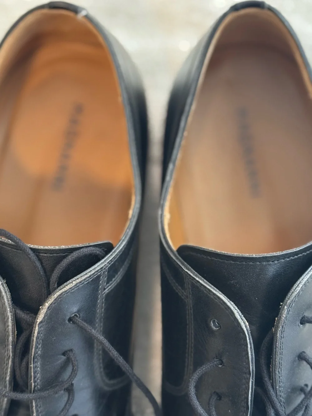 Magnanni Black Leather Derby Shoes